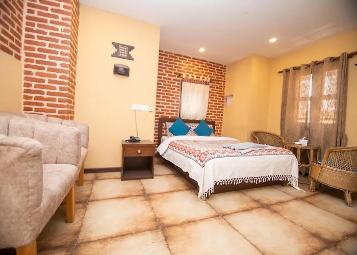 Hong Si Hotel- A Away From 2*